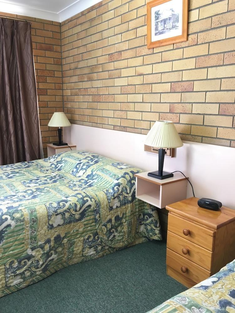 The Phoenix Artesian Spa Resort And Accommodation Moree Extérieur photo