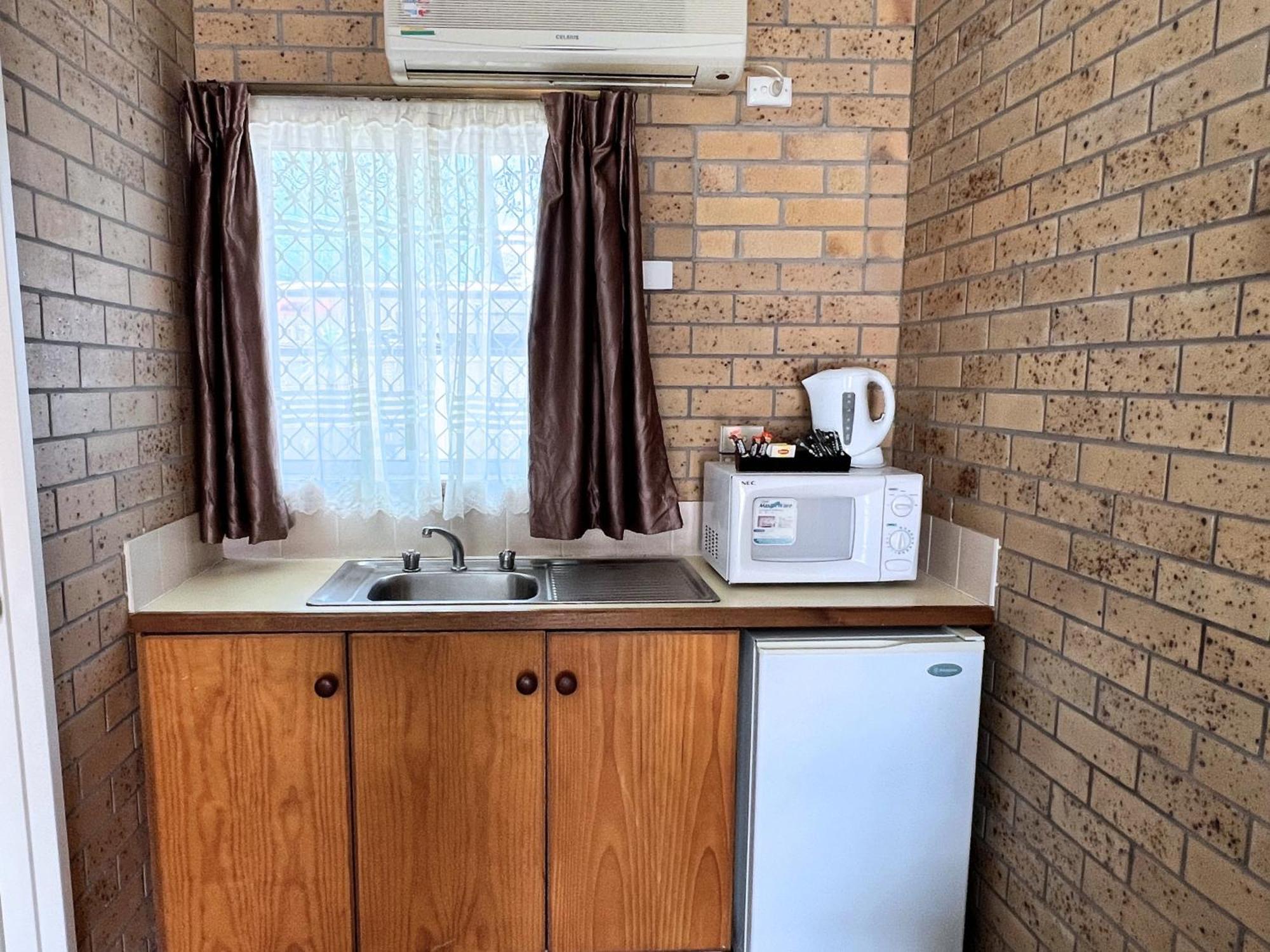 The Phoenix Artesian Spa Resort And Accommodation Moree Extérieur photo