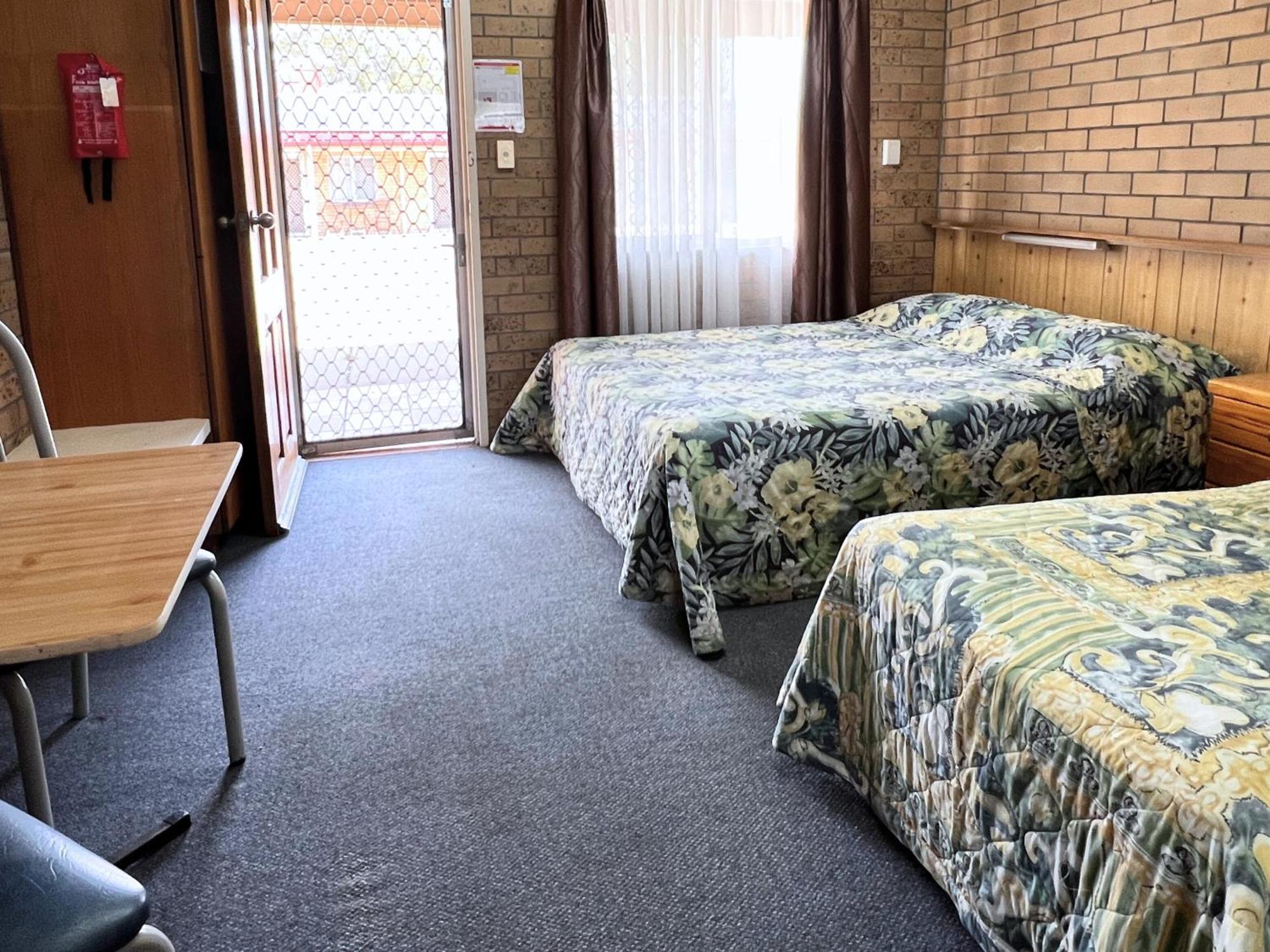 The Phoenix Artesian Spa Resort And Accommodation Moree Extérieur photo