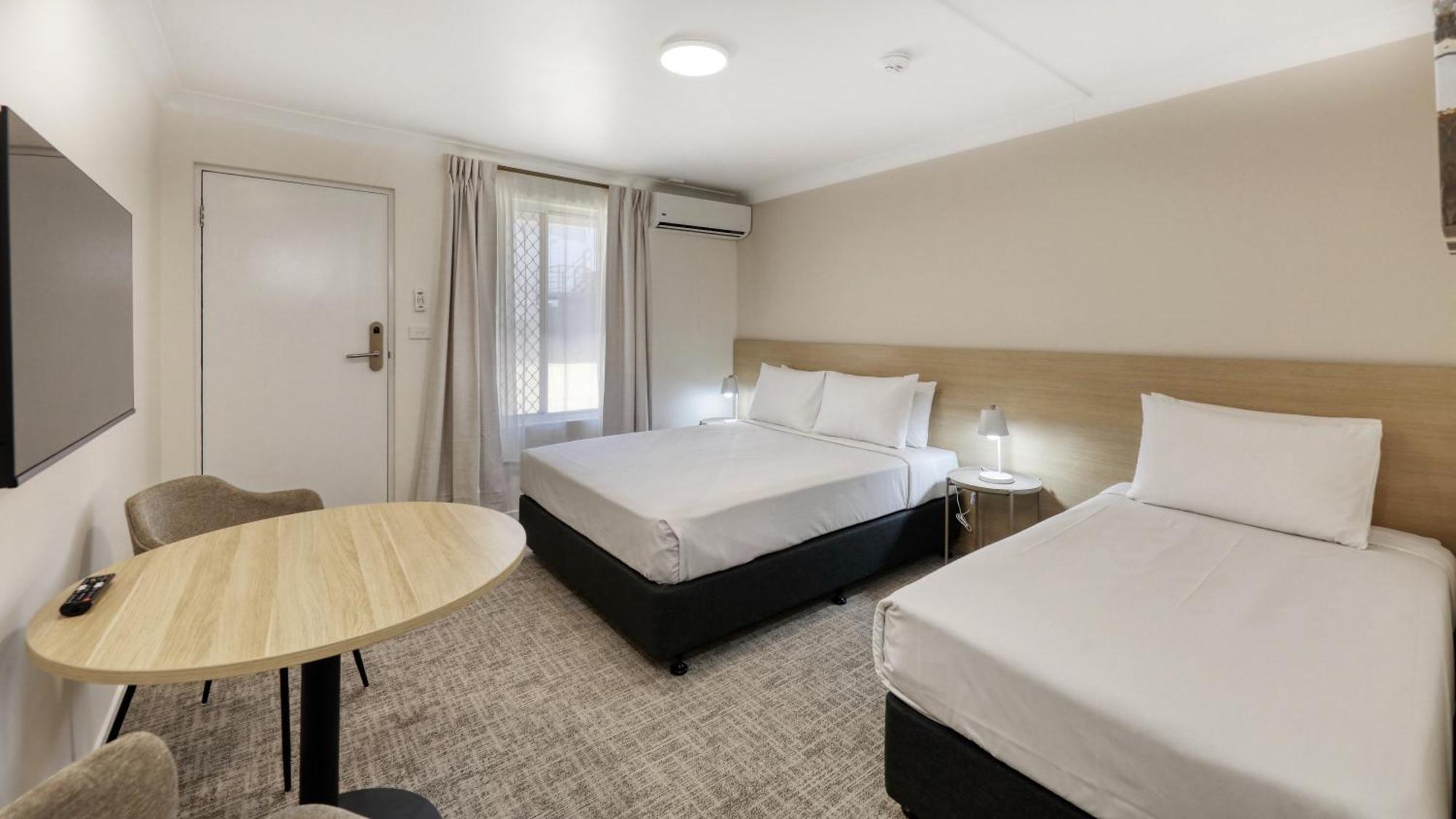 The Phoenix Artesian Spa Resort And Accommodation Moree Extérieur photo