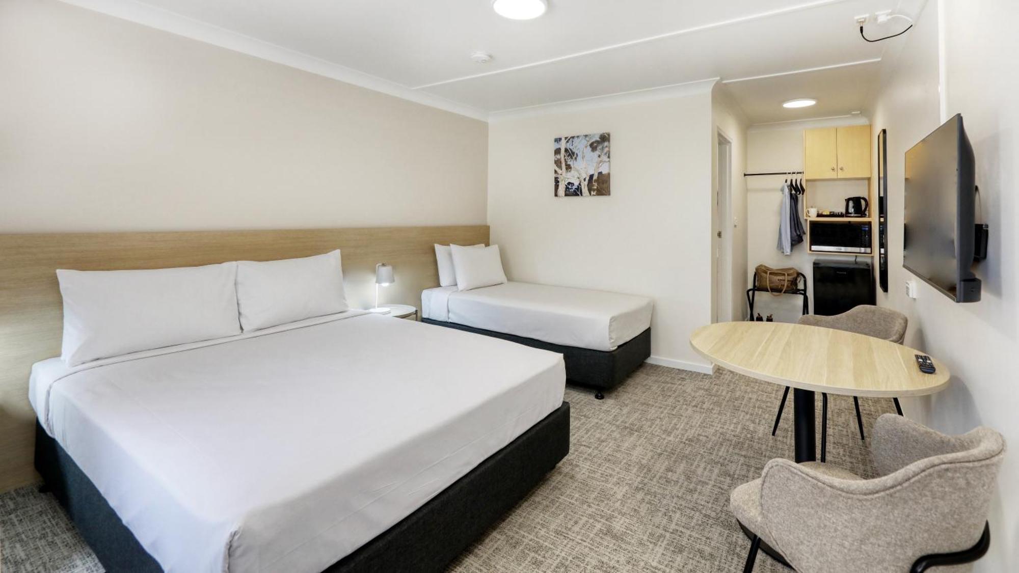 The Phoenix Artesian Spa Resort And Accommodation Moree Extérieur photo