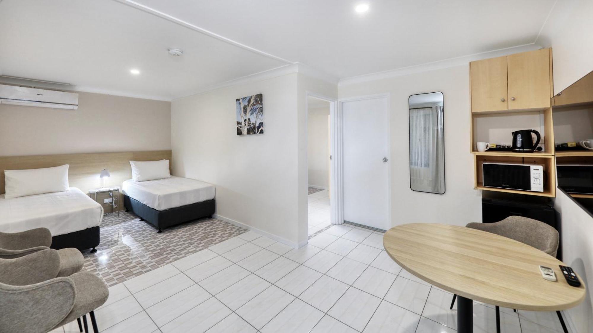 The Phoenix Artesian Spa Resort And Accommodation Moree Extérieur photo