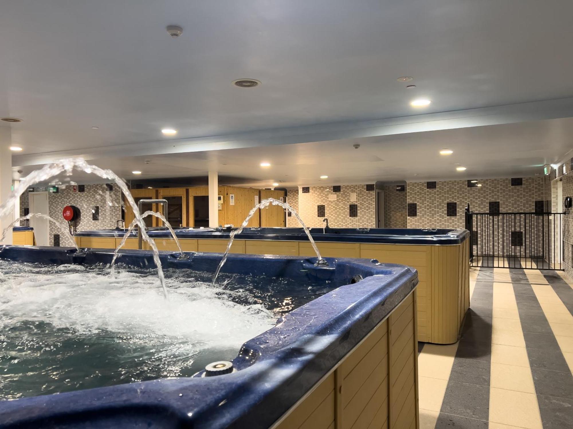 The Phoenix Artesian Spa Resort And Accommodation Moree Extérieur photo