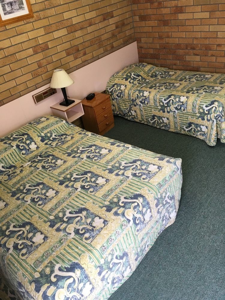 The Phoenix Artesian Spa Resort And Accommodation Moree Extérieur photo